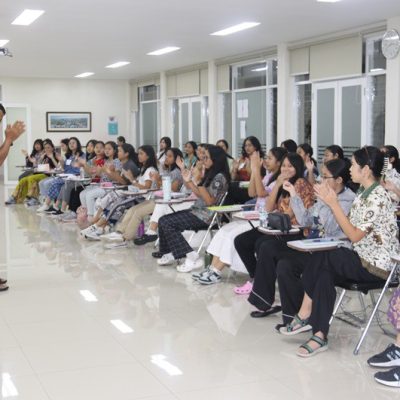 Retret Seluruh Siswi Kelas IX Tahun Ajaran 2024/2025