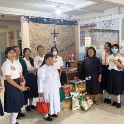 Kegiatan Berkunjung ke Panti